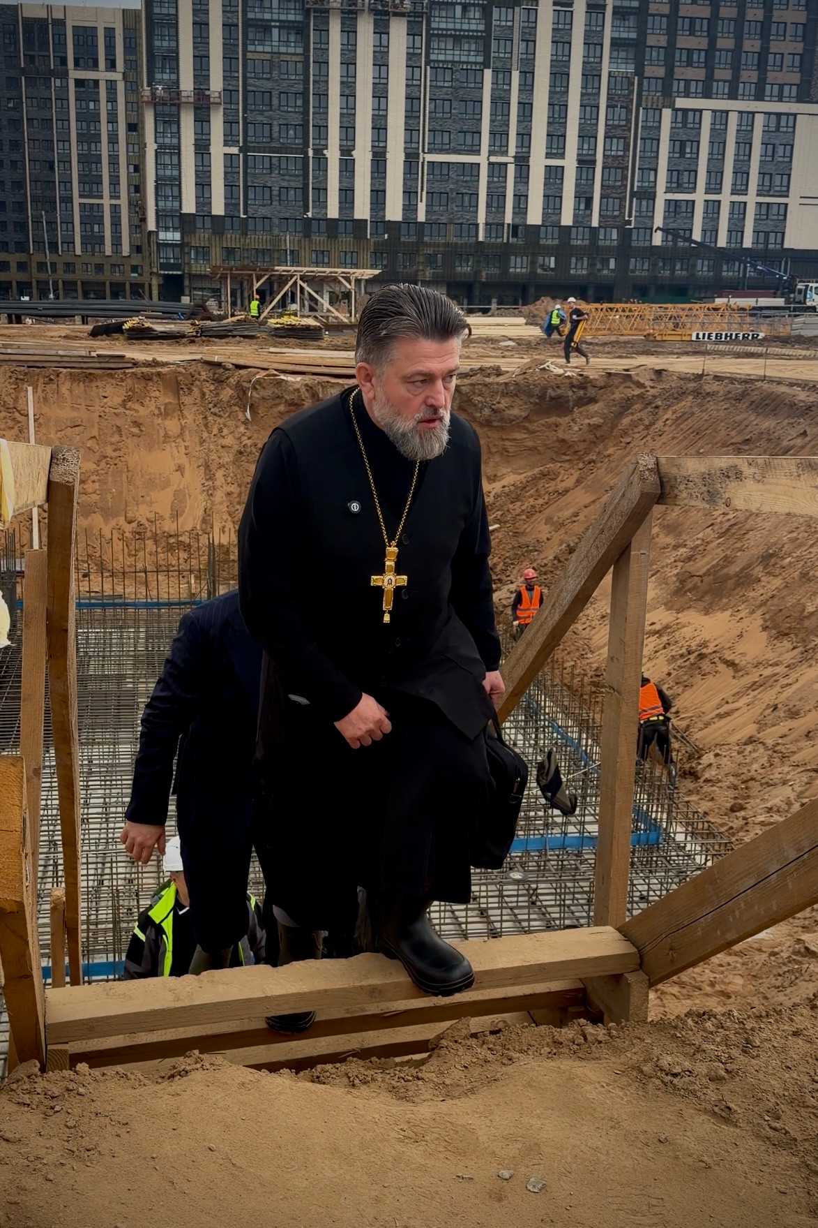 В ЖК «Пушкино Град» освятили фундамент второй очереди